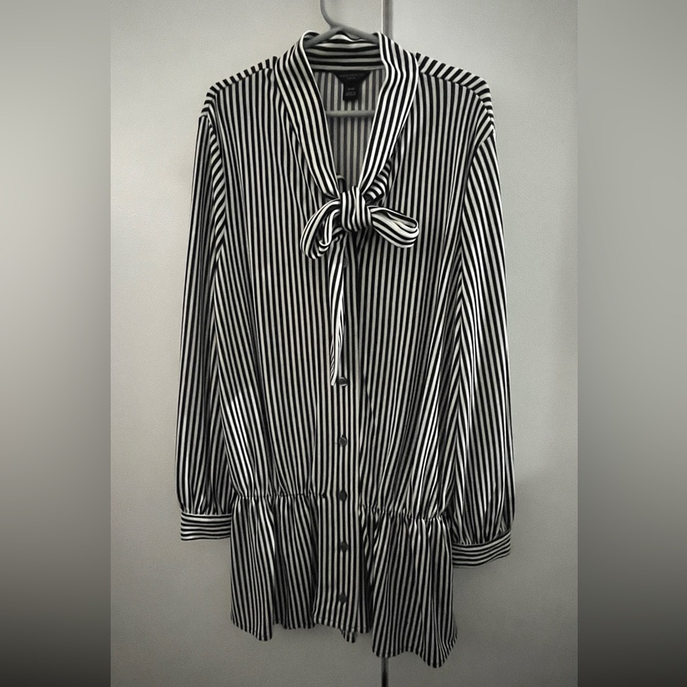 Ann Taylor Black and White Striped Blouse - NWOT -  {Reasonable offers welcome}